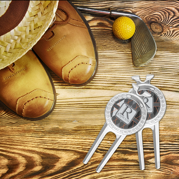 Modern Chic Argyle Divot Tool - LIFESTYLE