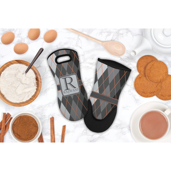 Modern Chic Argyle Neoprene Oven Mitt - Lifestyle Image