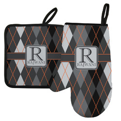 Modern Chic Argyle Left Oven Mitt & Pot Holder Set w/ Name and Initial