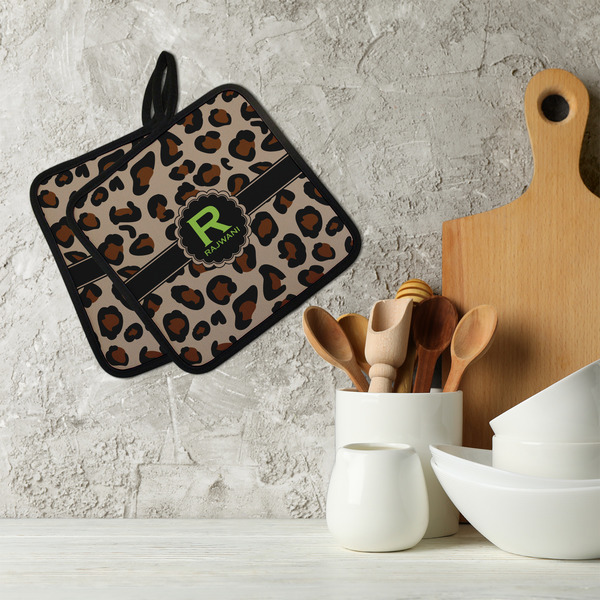 Granite Leopard Neoprene Pot Holder - Set of 2  LIFESTYLE