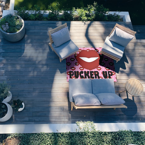 Lips (Pucker Up) 4'x6' Patio Rug - In context