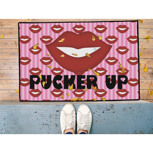 Lips (Pucker Up) Door Mat - LIFESTYLE (Med)