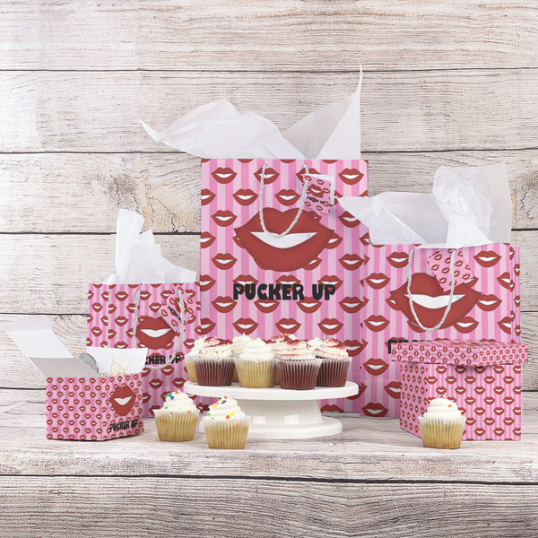 Lips (Pucker Up) Gift Bags - In Context