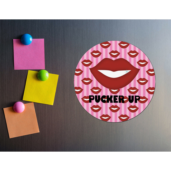 Lips (Pucker Up) Round Fridge Magnet - LIFESTYLE