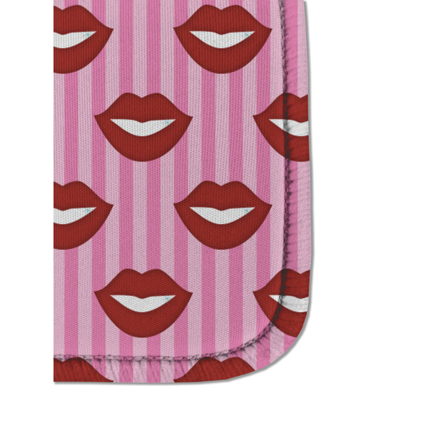 Lips (Pucker Up) Sanitizer Holder Keychain - Detail
