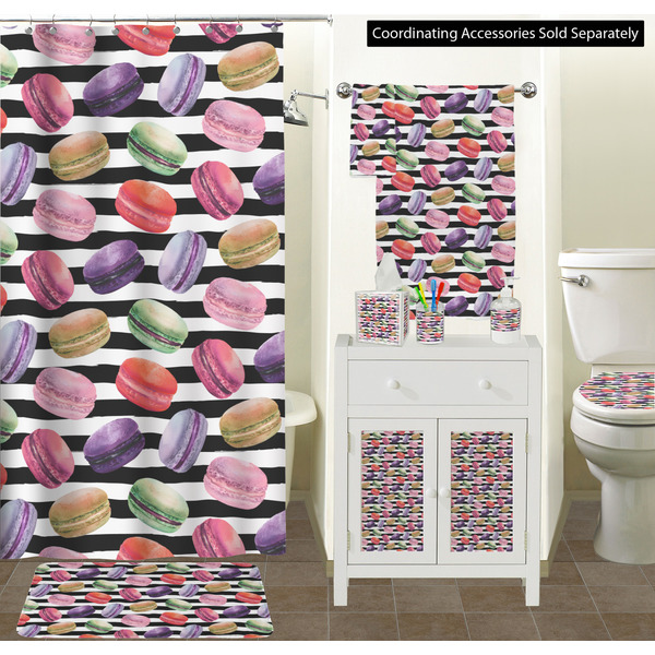 Macarons Bathroom Scene