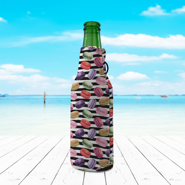 Macarons Zipper Bottle Cooler - LIFESTYLE