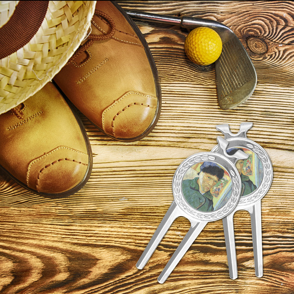Van Gogh's Self Portrait with Bandaged Ear Divot Tool - LIFESTYLE