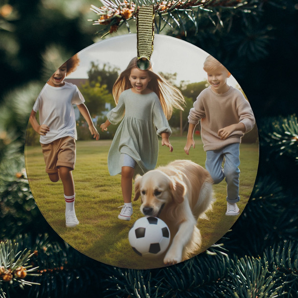 Photo Frosted Glass Ornament - Round (Lifestyle)
