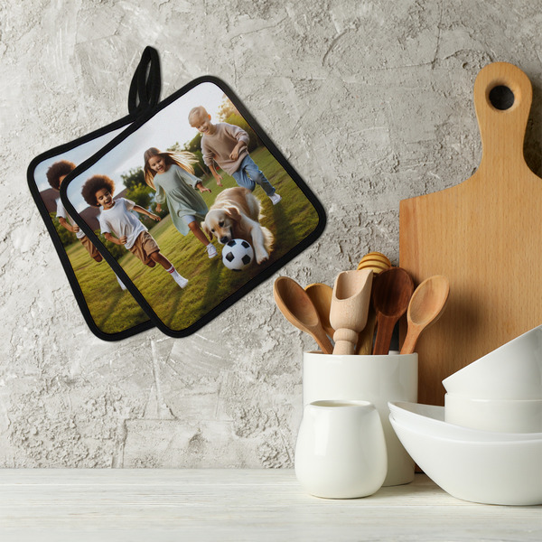Photo Neoprene Pot Holder - Set of 2  LIFESTYLE