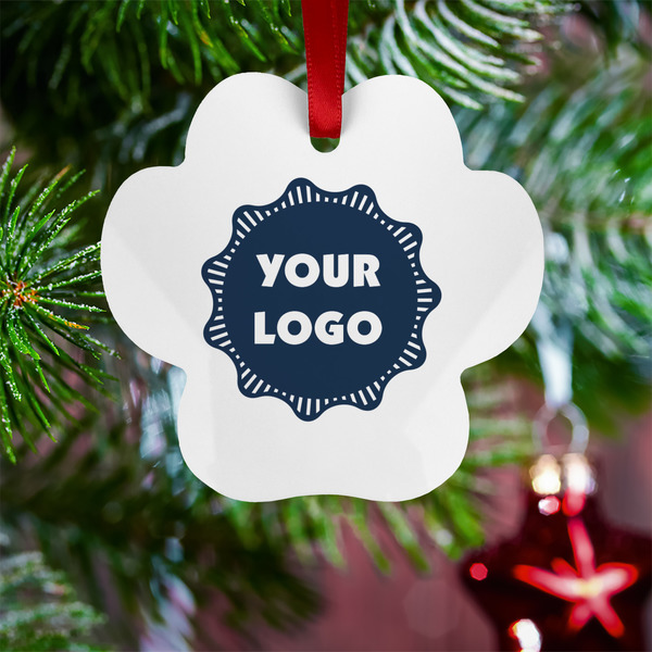 Logo Metal Paw Ornament - Lifestyle