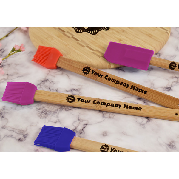 Logo Silicone Brush - Purple - Lifestyle