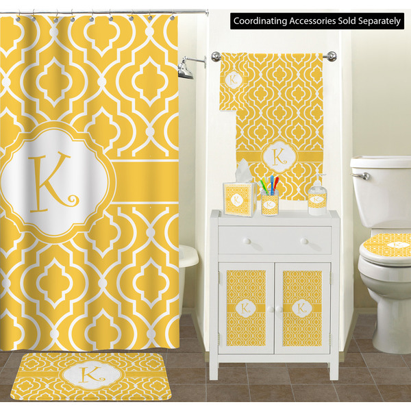 Trellis Bathroom Scene