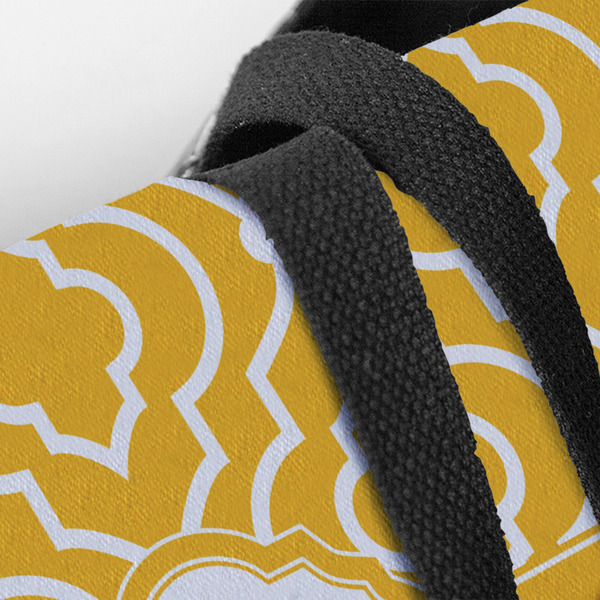 Trellis Closeup of Tote w/Black Handles