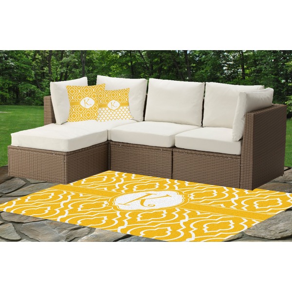 Trellis Outdoor Mat & Cushions