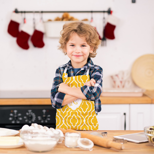 Trellis Kid's Aprons - Small - Lifestyle