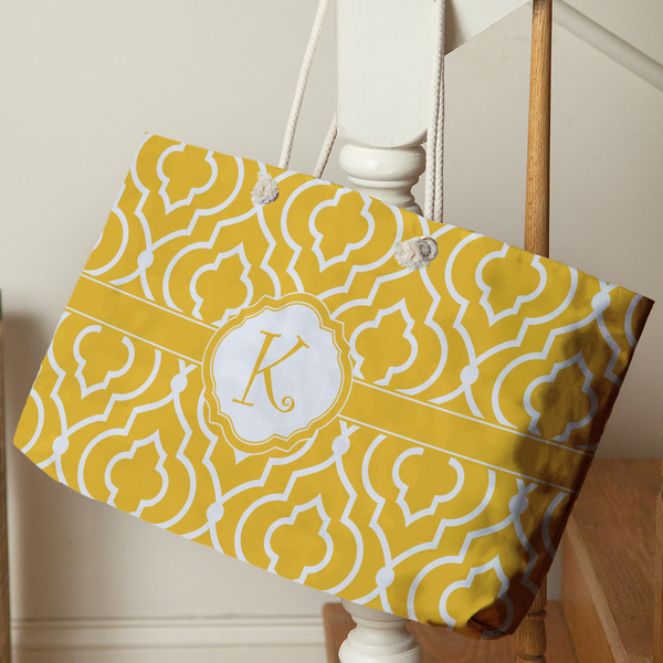 Trellis Large Rope Tote - Life Style