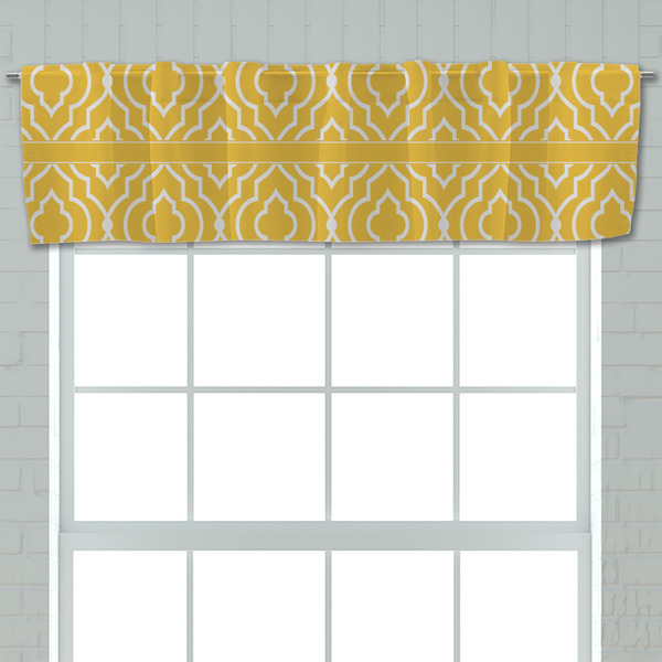 Trellis Valance - Closeup on window