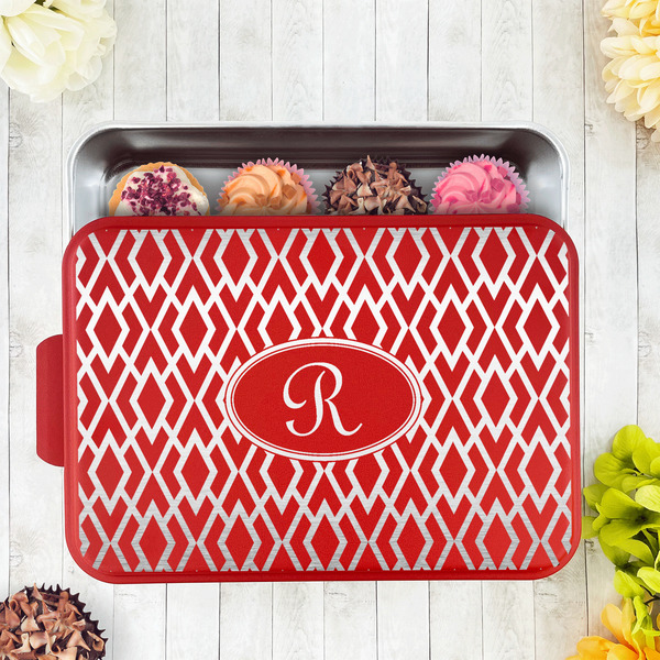 Geometric Diamond Aluminum Baking Pan - Red Lid - LIFESTYLE
