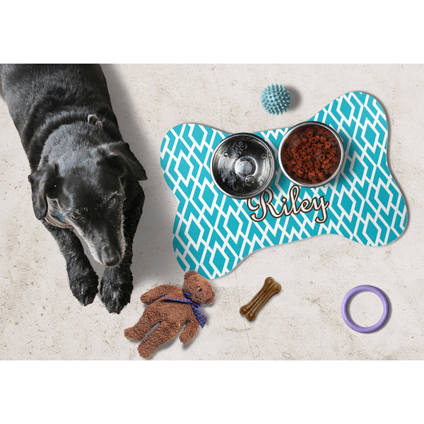 Geometric Diamond Bone Shaped Mat w/ Food & Water