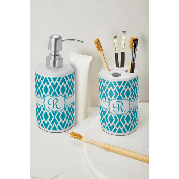 Geometric Diamond Ceramic Bathroom Accessories - LIFESTYLE (toothbrush holder & soap dispenser)