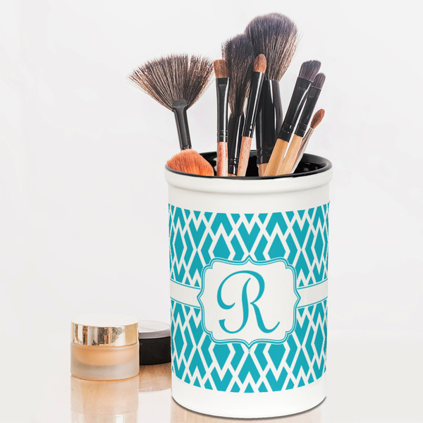 Geometric Diamond Pencil Holder - LIFESTYLE makeup