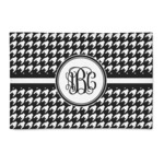 Houndstooth 2' x 3' Indoor Area Rug (Personalized)