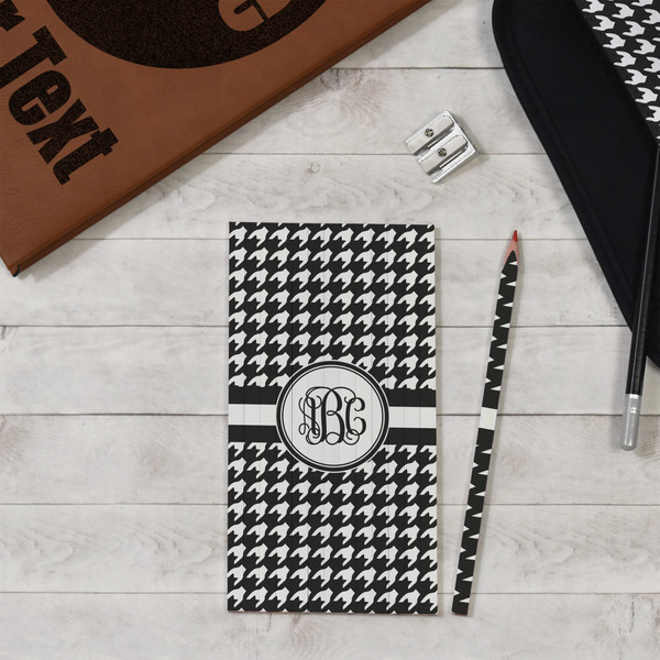 Houndstooth Colored Pencils - In Context