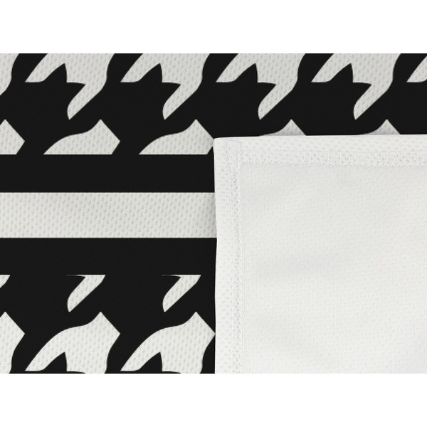 Houndstooth Cooling Towel- Detail