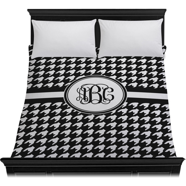 Houndstooth Duvet Cover - Queen - On Bed - No Prop