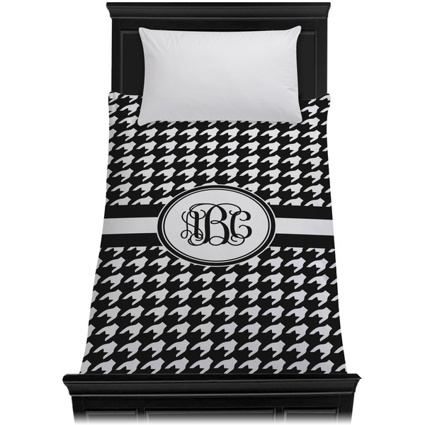 Houndstooth Duvet Cover - Twin - On Bed - No Prop