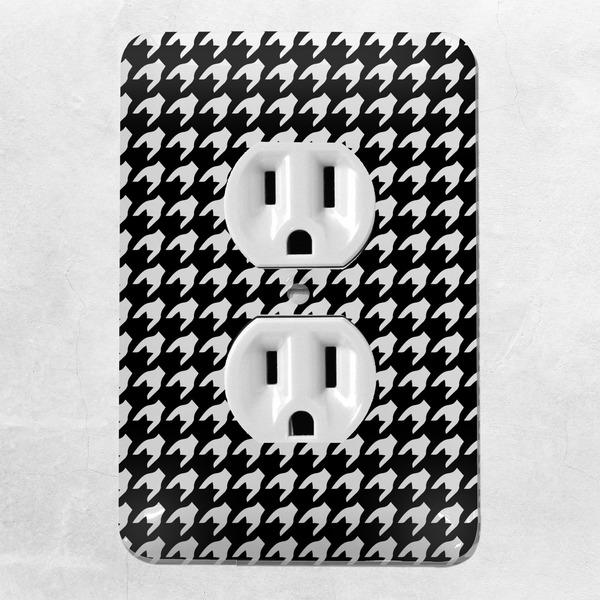 Houndstooth Electric Outlet Plate - LIFESTYLE