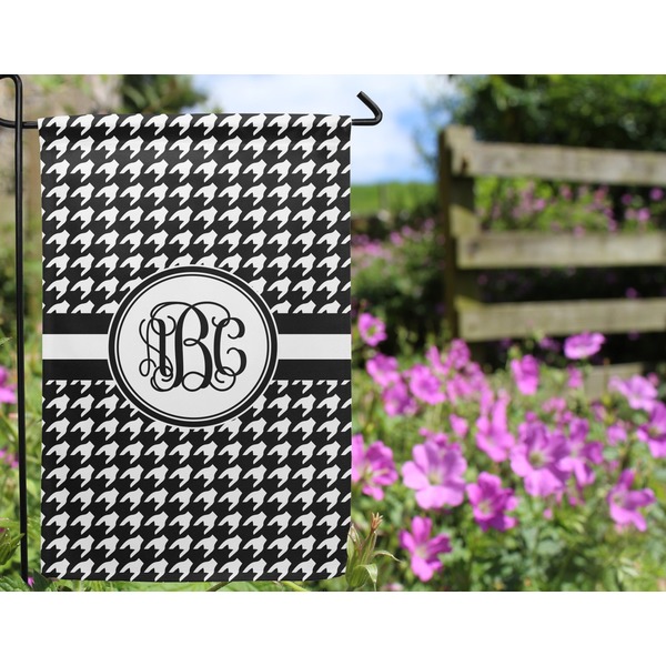 Houndstooth Garden Flag - Outside In Flowers