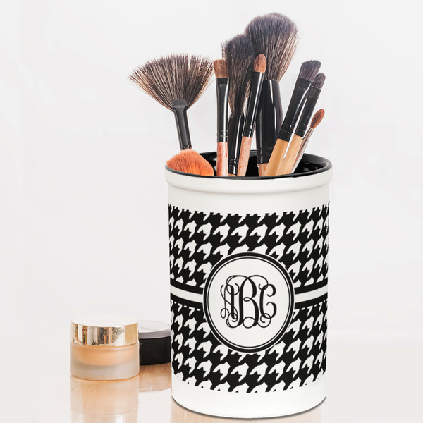 Houndstooth Pencil Holder - LIFESTYLE makeup