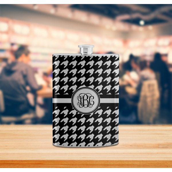 Houndstooth Stainless Steel Flask - LIFESTYLE 2