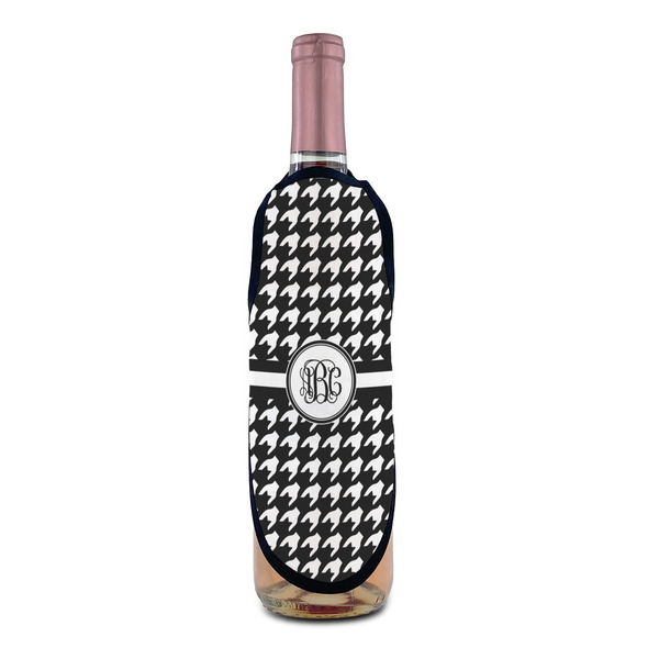 Houndstooth Wine Bottle Apron - IN CONTEXT
