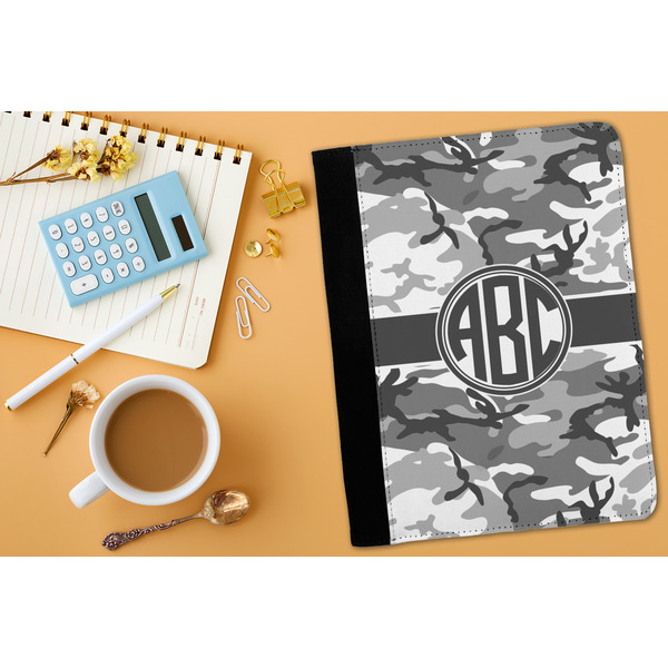 Camo Medium Padfolio - LIFESTYLE (adult)