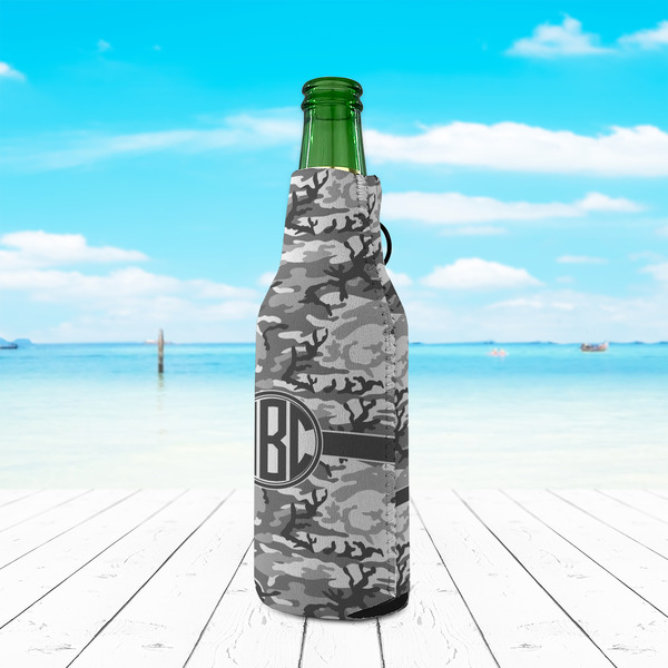 Camo Zipper Bottle Cooler - LIFESTYLE
