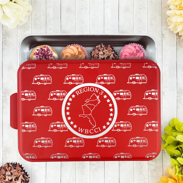 Region 3 Logo Aluminum Baking Pan - Red Lid - LIFESTYLE