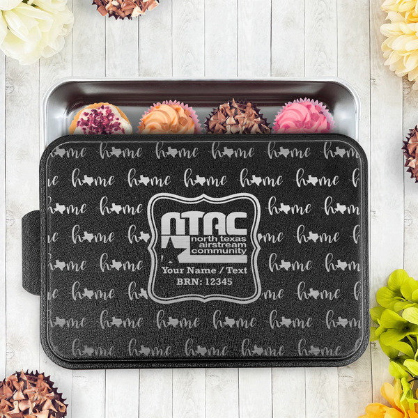 North Texas Airstream Community Aluminum Baking Pan - Black Lid - LIFESTYLE