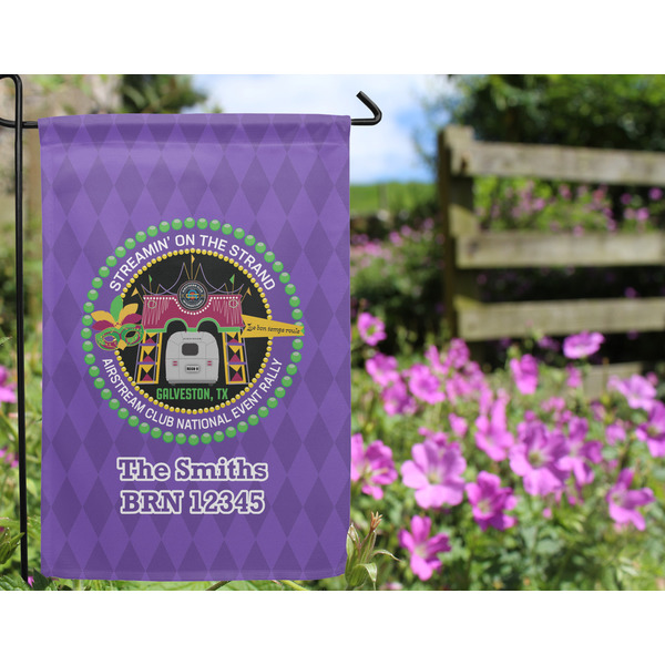 Streamin' on the Strand Garden Flag - Outside In Flowers