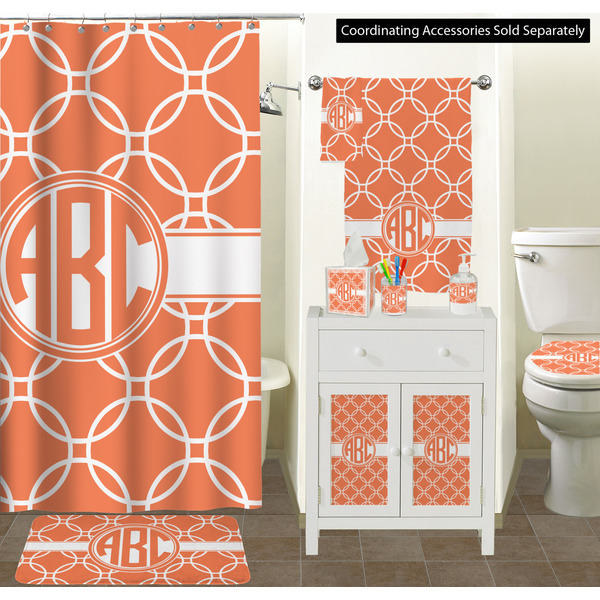 Linked Circles Bathroom Scene