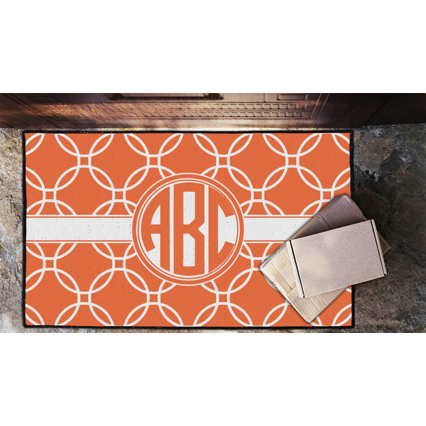 Linked Circles Door Mat - LIFESTYLE (Lrg)