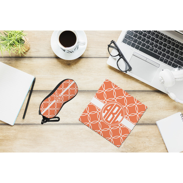 Linked Circles Eyeglass Case and Cloth Set - LIFESTYLE