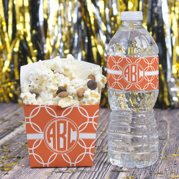 Linked Circles French Fry Favor Box - w/ Water Bottle