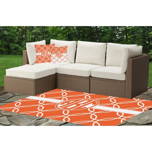 Linked Circles Outdoor Mat & Cushions