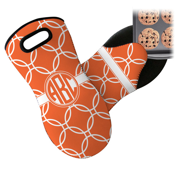 Linked Circles Neoprene Oven Mitt