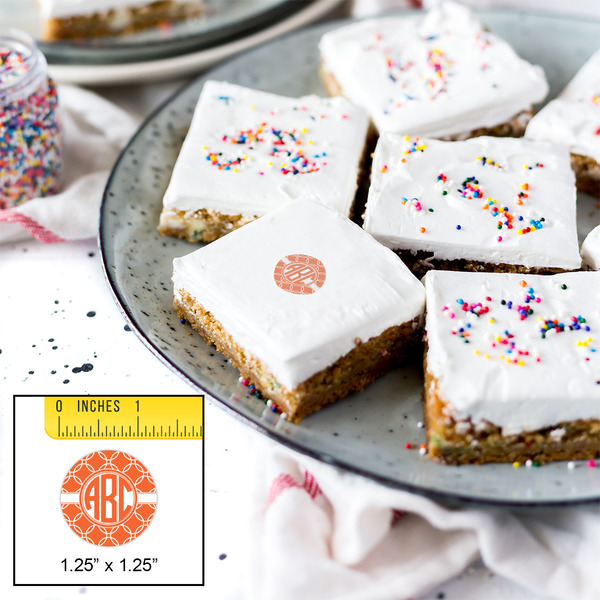 Linked Circles Printed Icing Circle - XSmall - In Context