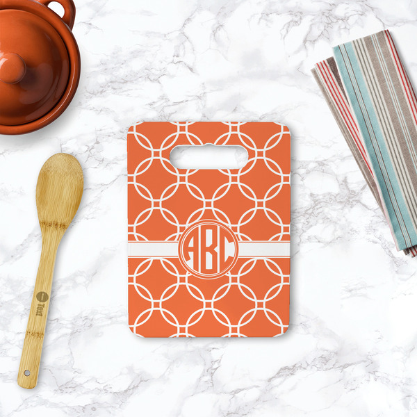 Linked Circles Rectangle Trivet with Handle - LIFESTYLE