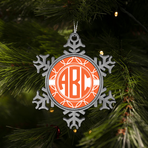 Linked Circles Vintage Snowflake - (LIFESTYLE)